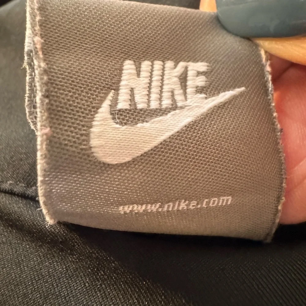 Nike Fit Dry Women's Black and White Utility Jacket